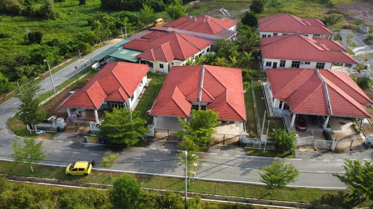 Patin Guest House @Desa Telok Ira, Temerloh Pahang Kampong Paya Kerinau Exteriör bild